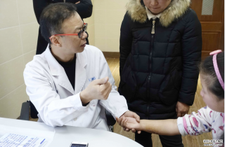 在徐州仁慈醫(yī)院接受中國Ilizarov技術(shù)專家親診，是一種什么感受?