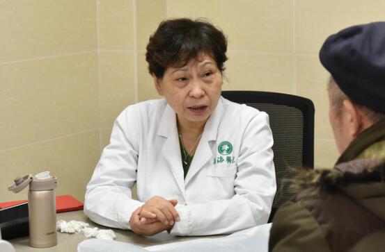 <a href='http://www.americasirondragons.com/a/1811.html' target='_blank'><u>丁素菊</u></a>