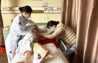 生命暖光｜當(dāng)70歲車禍患者說＂我是個廢人＂時，我們這樣改寫她的故事